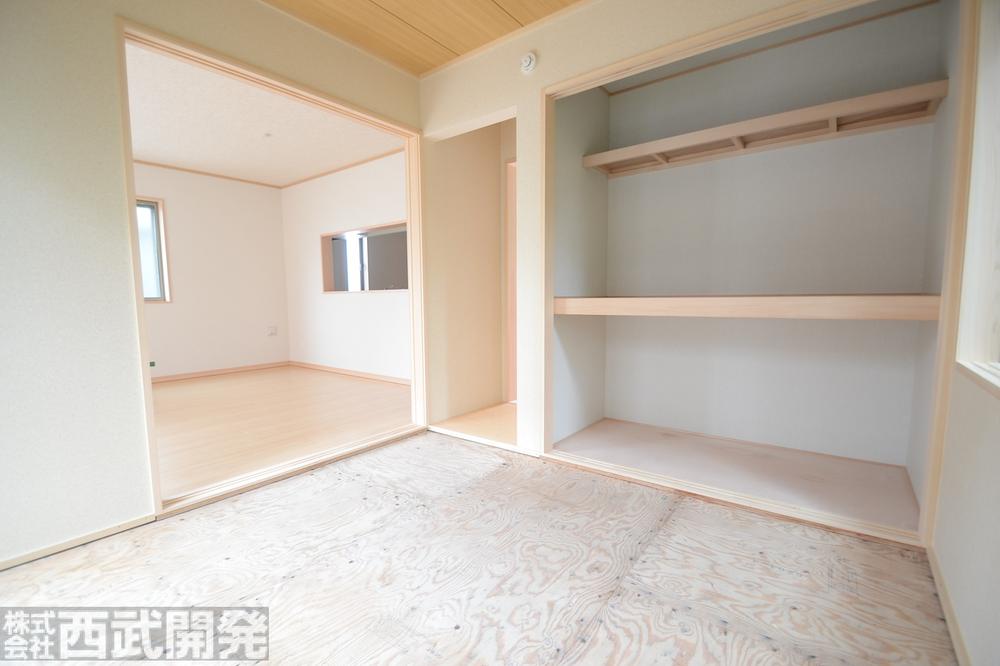 Non-living room. Building 2 Japanese-style tatami 5 With closet