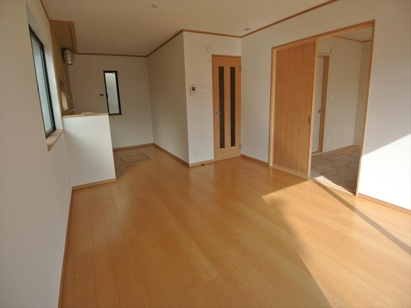 Living. Local (10 May 2013) Shooting