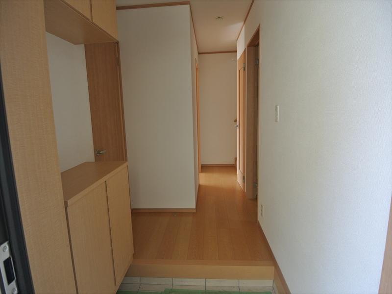 Entrance. Local (10 May 2013) Shooting