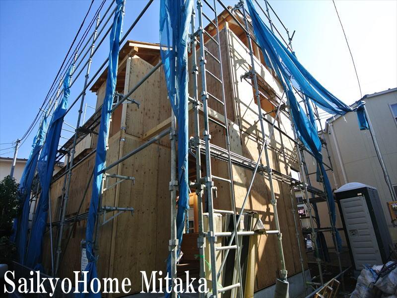 Local appearance photo. Local (10 May 2013) Shooting