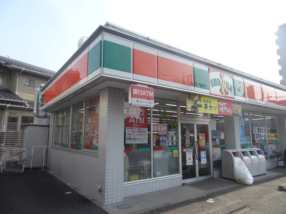 Convenience store. 657m until Thanksgiving Koganei Higashihachi Street store (convenience store)