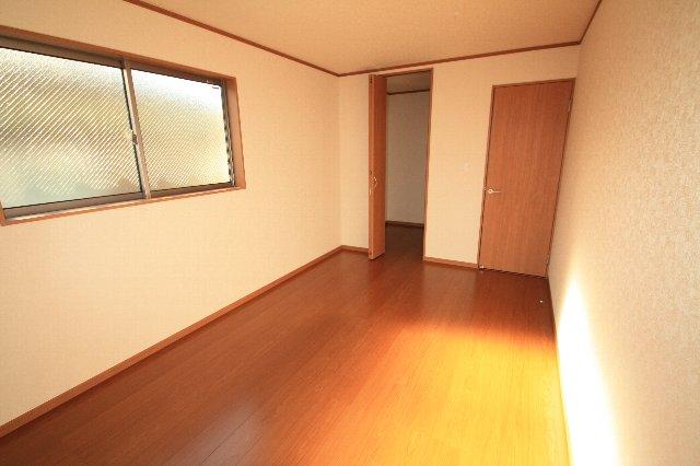 Same specifications photos (Other introspection). Same house builders complete listing