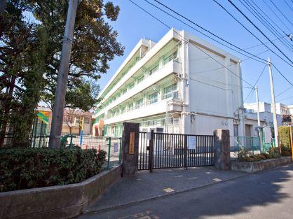 Primary school. Koganei Tatsuhigashi to elementary school 450m