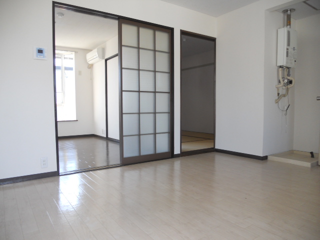 Living and room