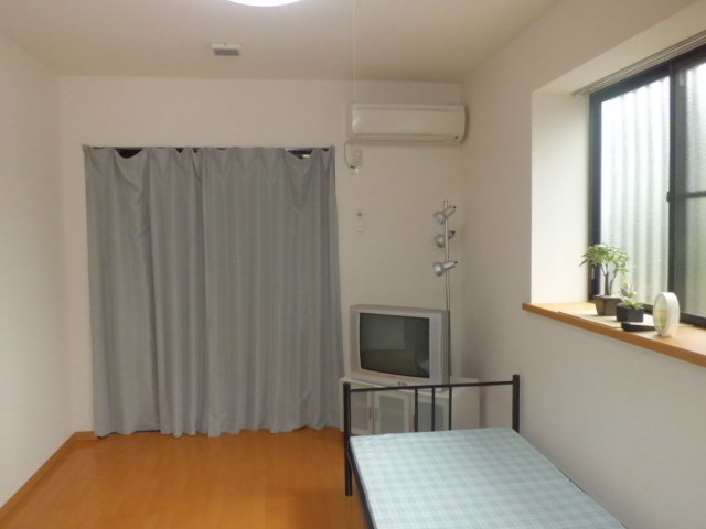 Living and room. ☆ Easy-to-use floor plan ☆