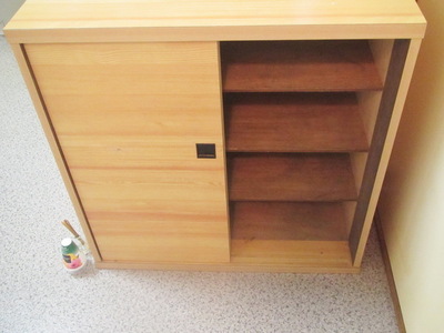 Entrance. Shoe box
