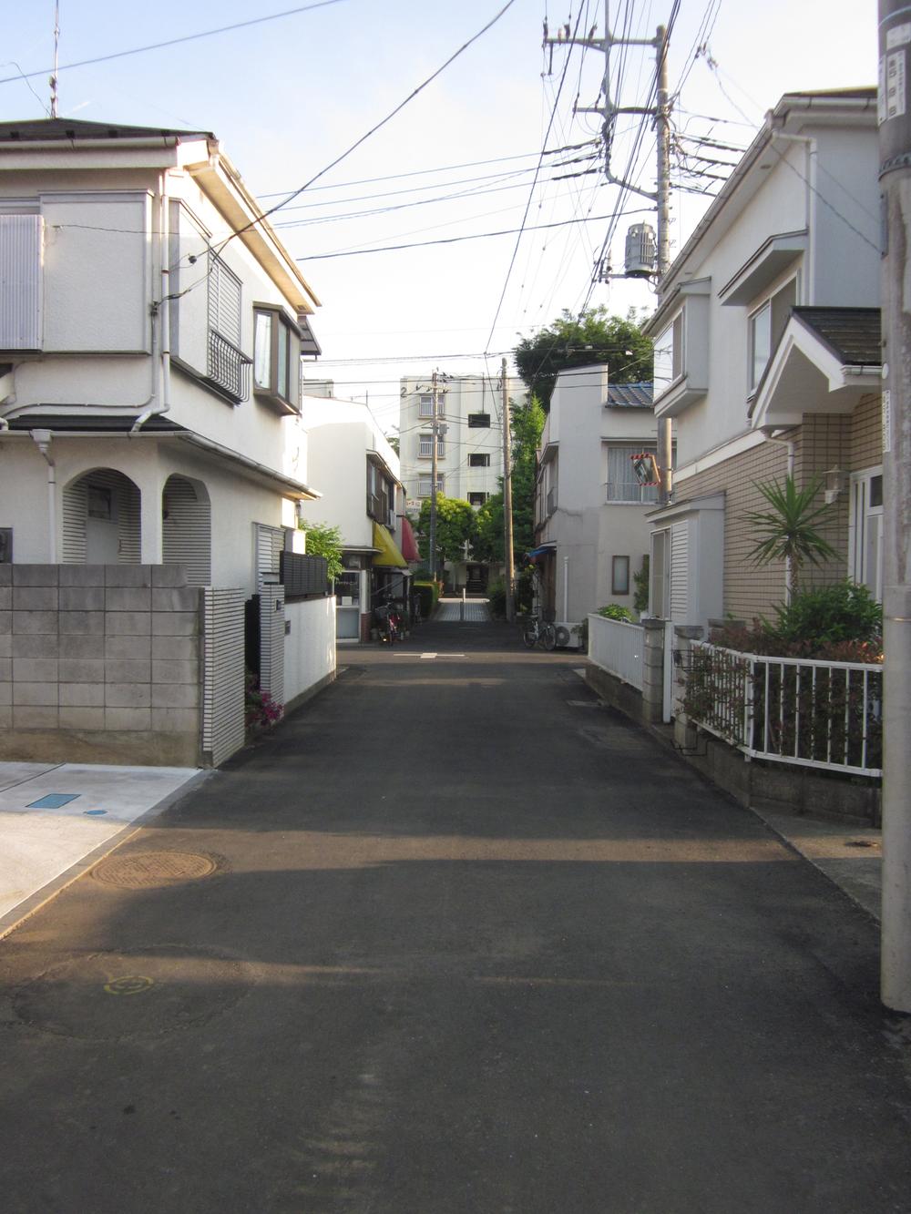 Local photos, including front road. Local (May 2013) Shooting