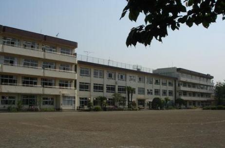 Primary school. Koganei Municipal fourth to elementary school 832m