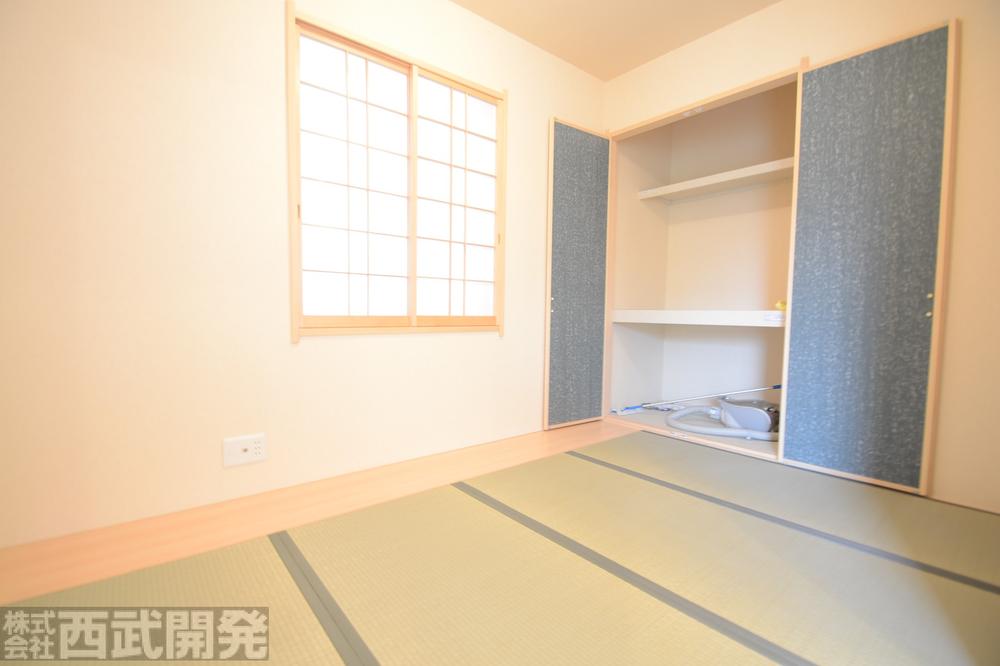 Non-living room. 6 Building Japanese-style room 4.5 tatami With closet