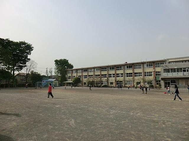 Primary school. Koganei 722m up to municipal Maehara Elementary School