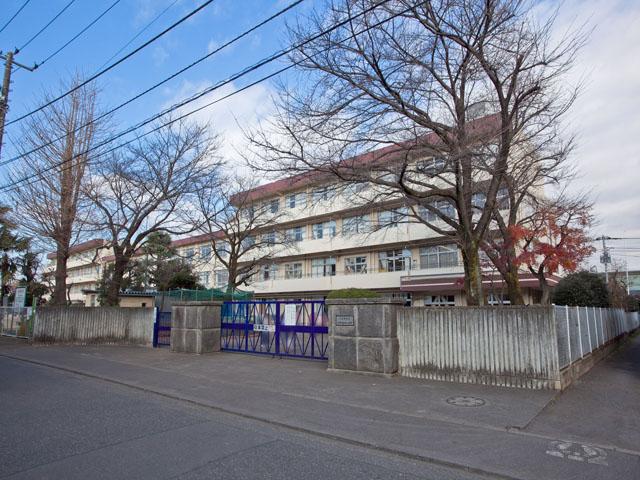 Primary school. Koganei Municipal Koganei 530m until the fourth elementary school