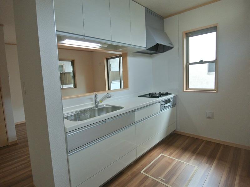 Kitchen. Local (12 May 2013) Shooting