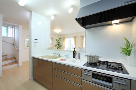 Kitchen. 1 Building Kitchen (September 2013) Shooting