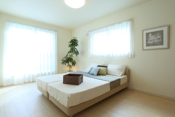 Non-living room. 1 Building Master Bedroom (September 2013) Shooting