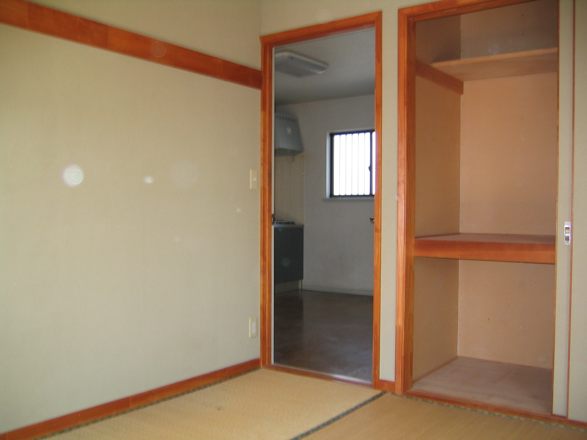 Living and room. Closet Japanese-style room