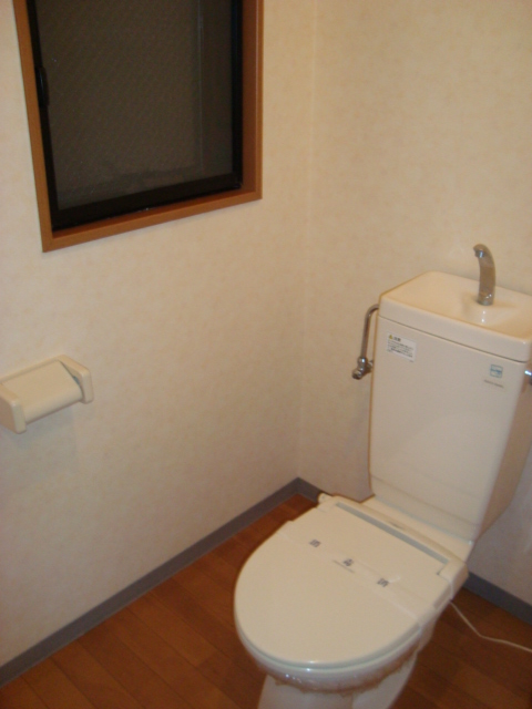 Toilet.  ☆ There is also a window, It can also be ventilation!  ☆ 