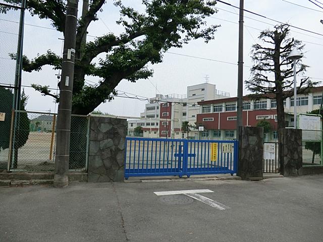 Junior high school. Koganei Tatsumidori until junior high school 1111m