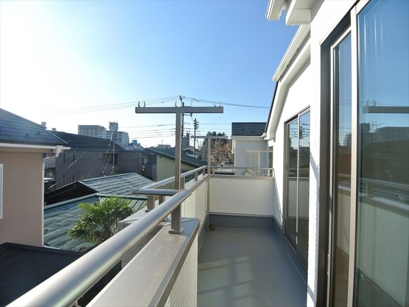 Balcony. Local (12 May 2013) Shooting