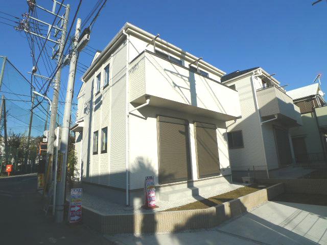 Local appearance photo. Building appearance (Building 2)