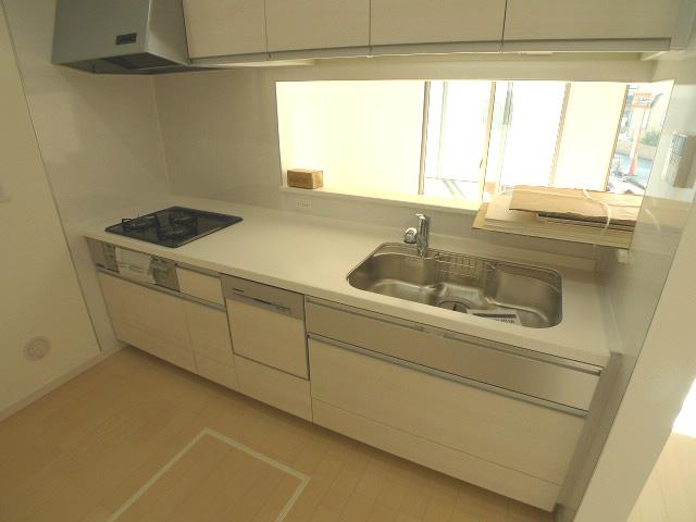 Kitchen. Counter kitchen (Building 2)