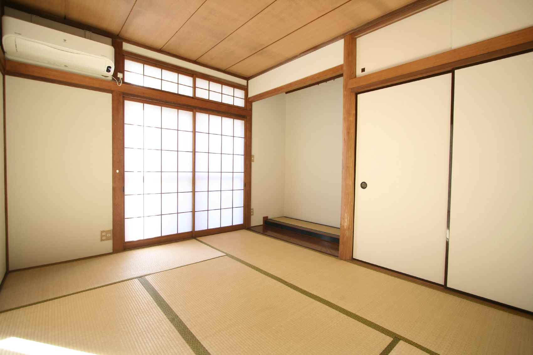 Other room space. 1F Japanese-style room 6 quires