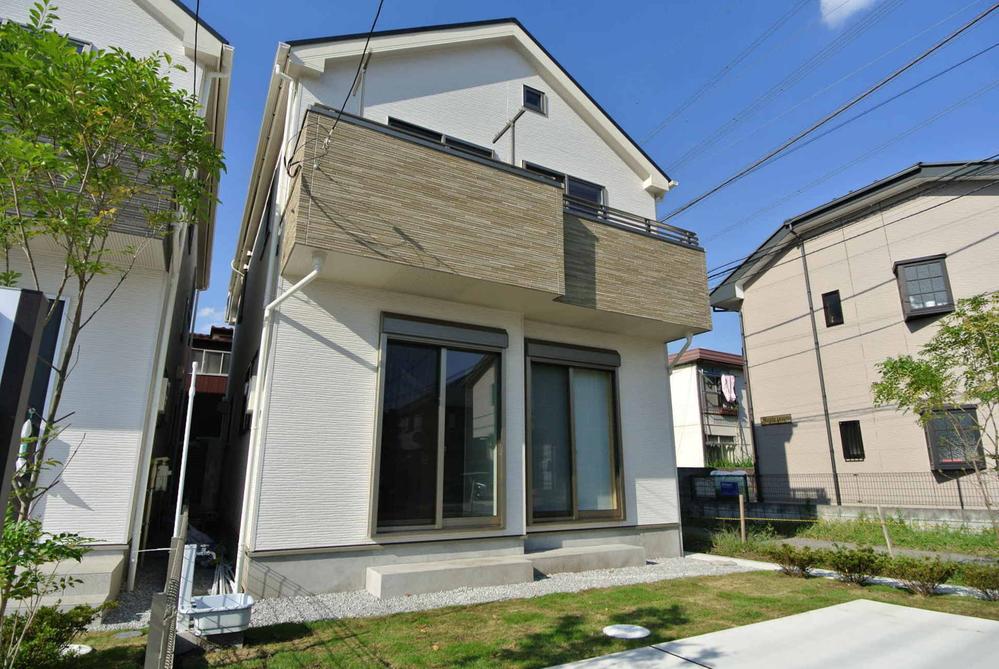 Local appearance photo. local