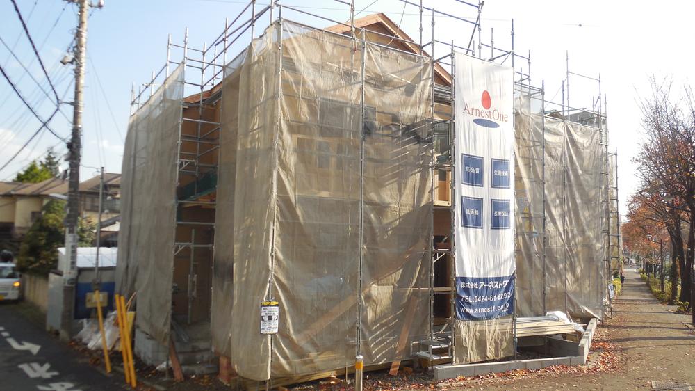 Local appearance photo. Local (11 May 2013) Shooting