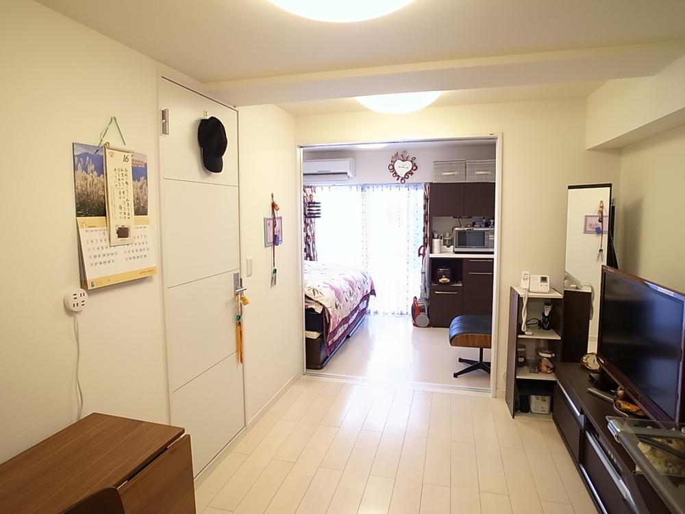 Living. Indoor (12 May 2013) Shooting furniture ・ Accessories are not included in the sale price.