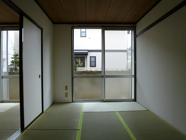 Living and room. Japanese-style room 6 tatami