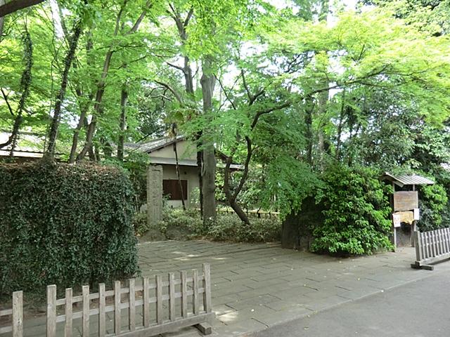 park. 511m until 滄浪 Izumi Garden green spaces