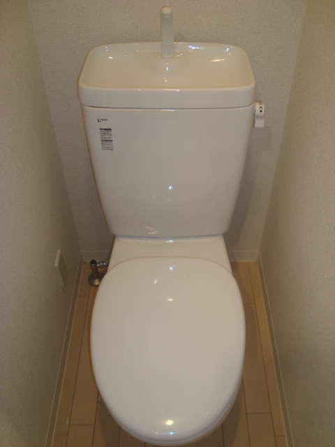 Toilet.  ☆ Bidet can be installed ☆