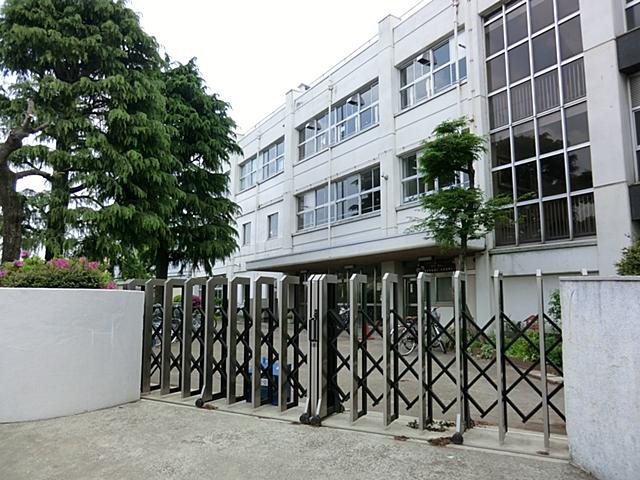 Primary school. Kokubunji Municipal fifth to elementary school 782m
