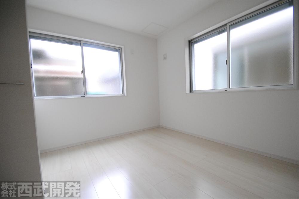 Non-living room. Building 2