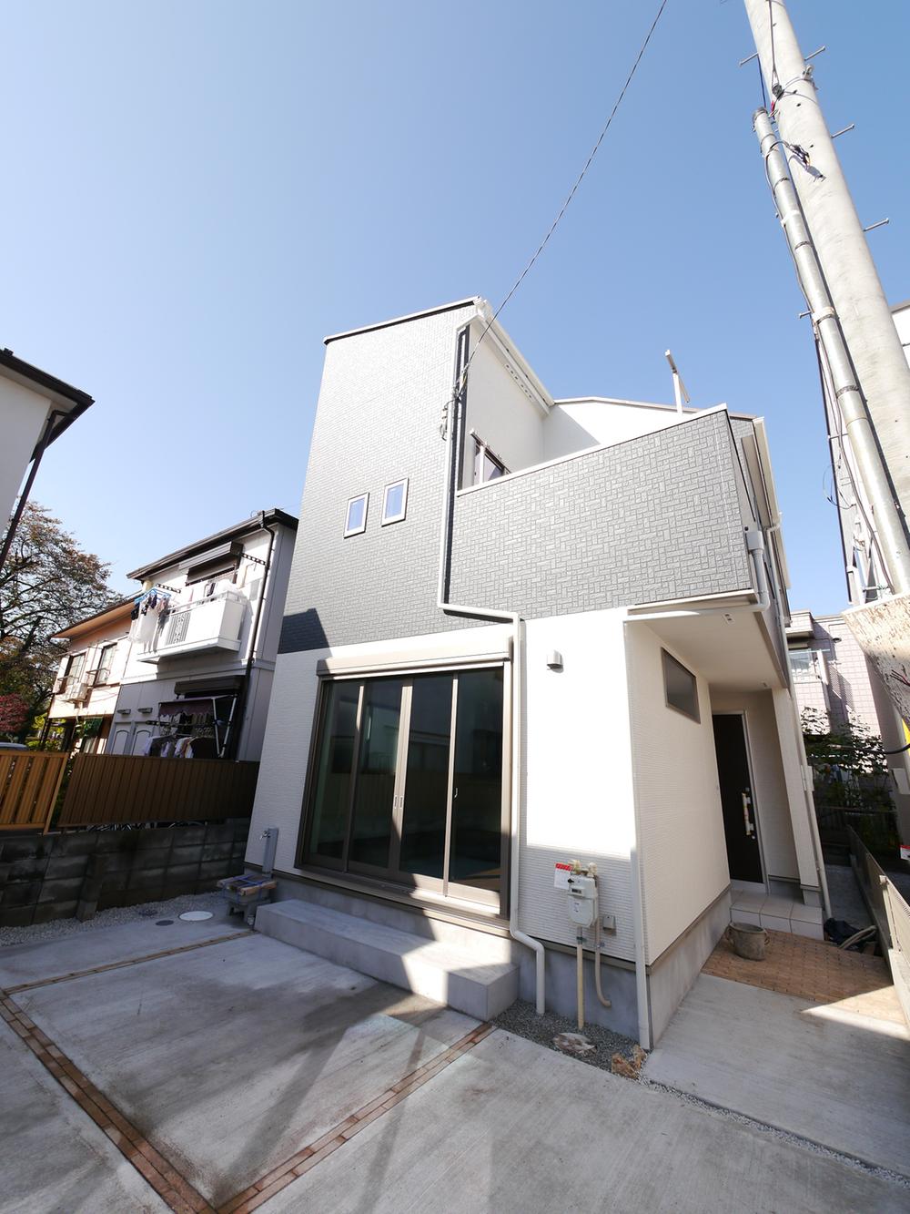 Local appearance photo