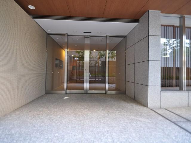 Local appearance photo. Initiative Kokubunji Hon Entrance