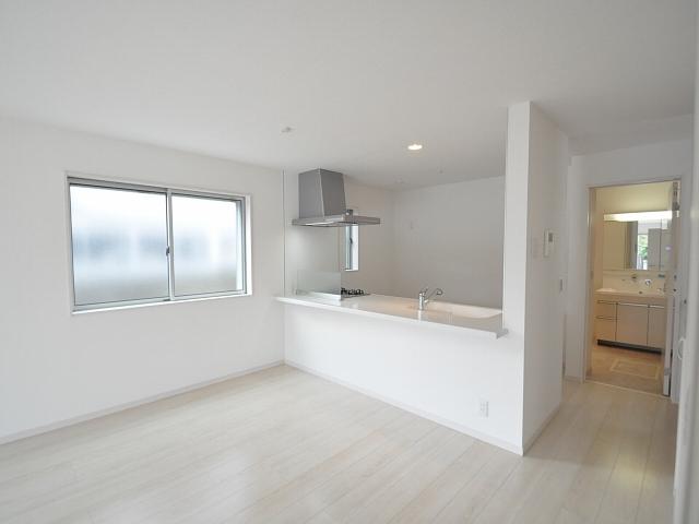 Living. Kokubunji Higashitokura 1-chome 1 Building LDK