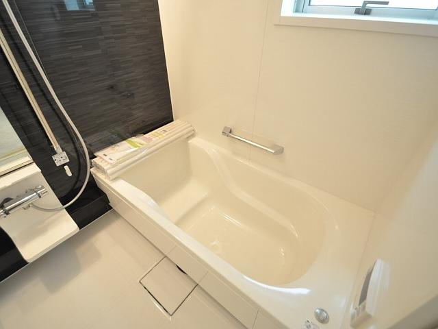 Bathroom. Kokubunji Higashitokura 1-chome 1 Building bathroom