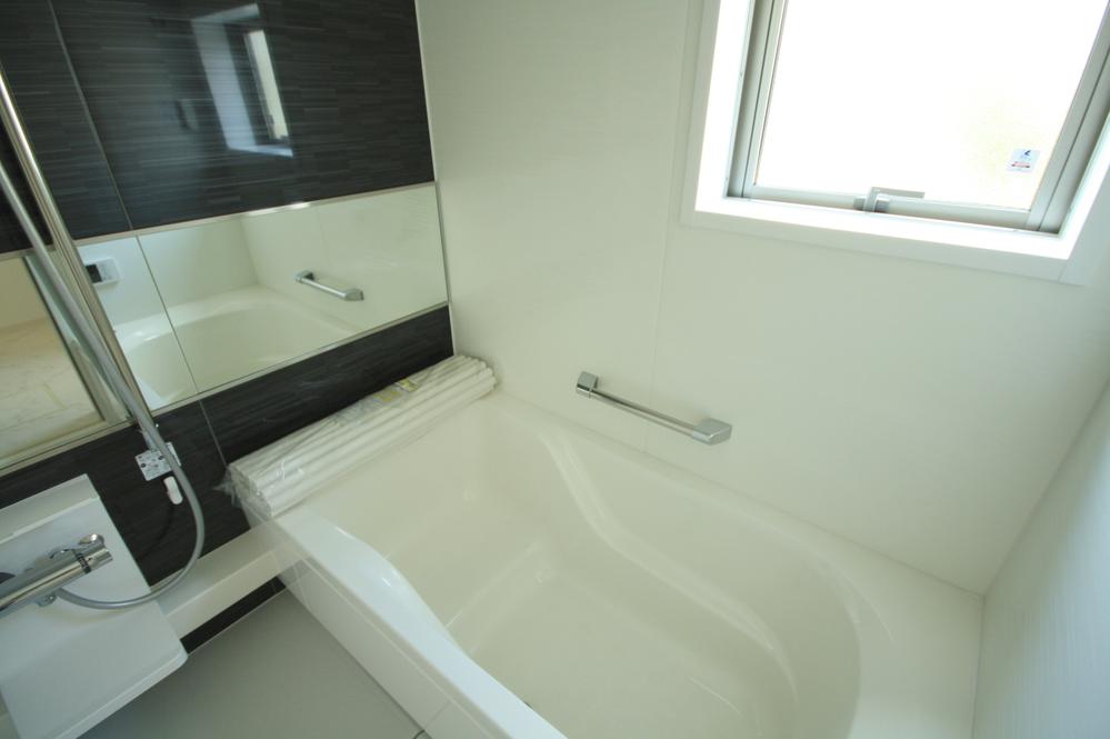 Same specifications photo (bathroom). Seller same specifications