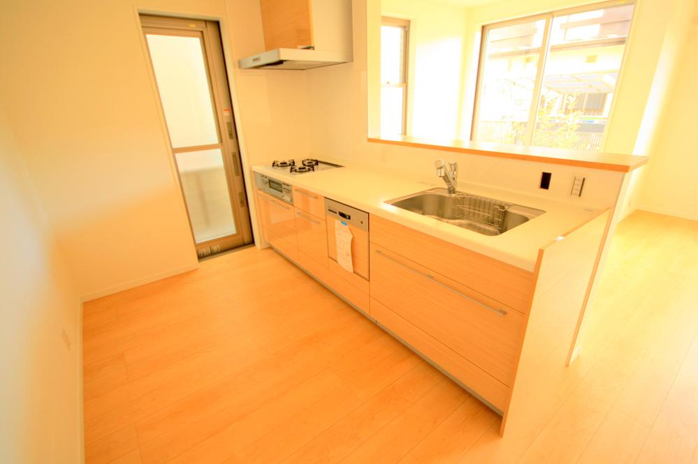 Kitchen. B Building Kitchen