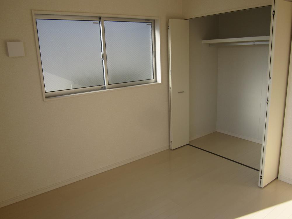 Same specifications photos (Other introspection). Same specifications