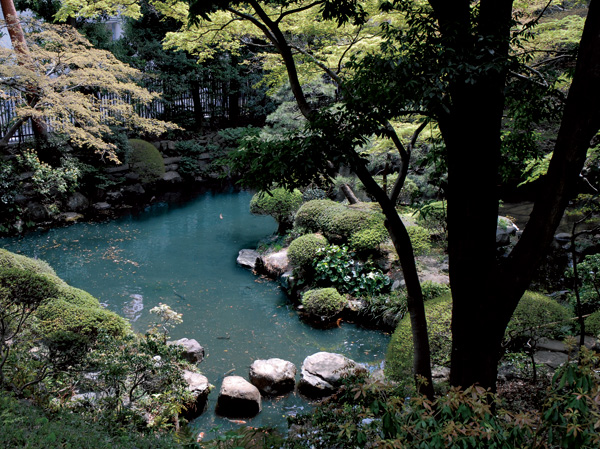 Surrounding environment. Metropolitan dono months Yato garden (about than local 130m ・ A 2-minute walk)