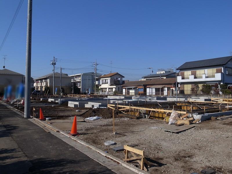 Local photos, including front road. Subdivision panoramic view