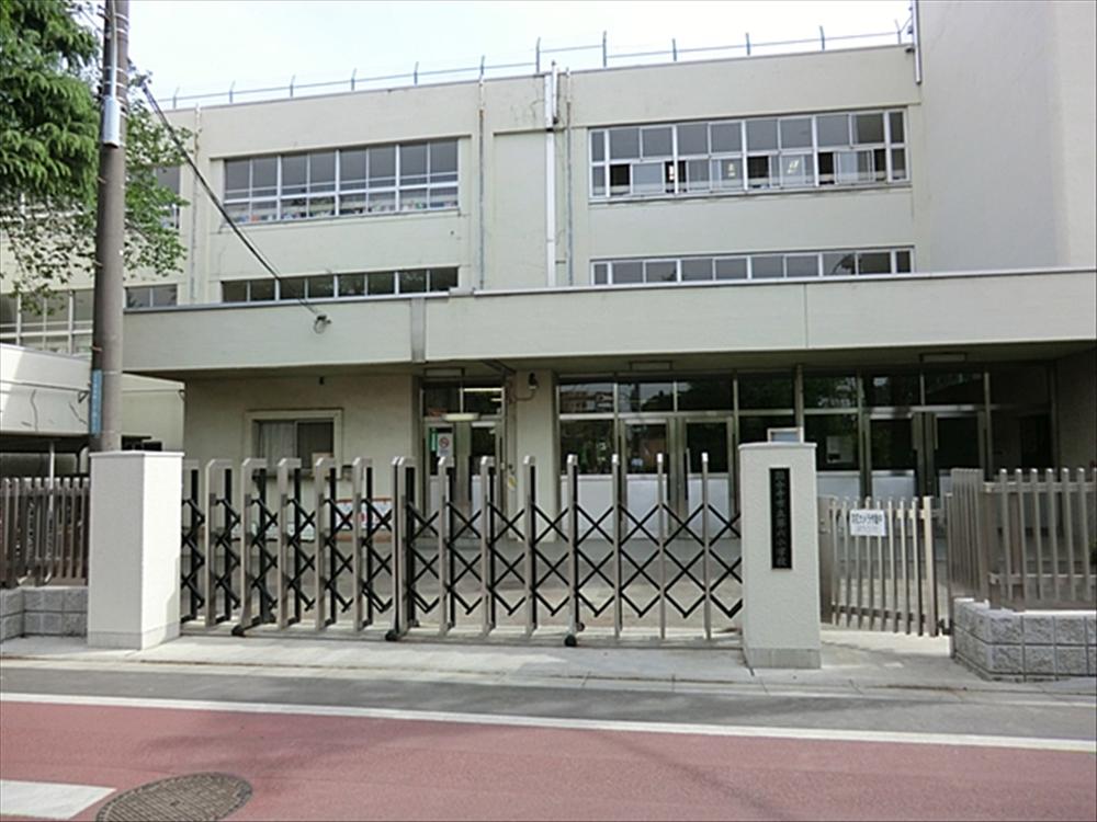 Primary school. Kokubunji Municipal sixth to elementary school 1126m