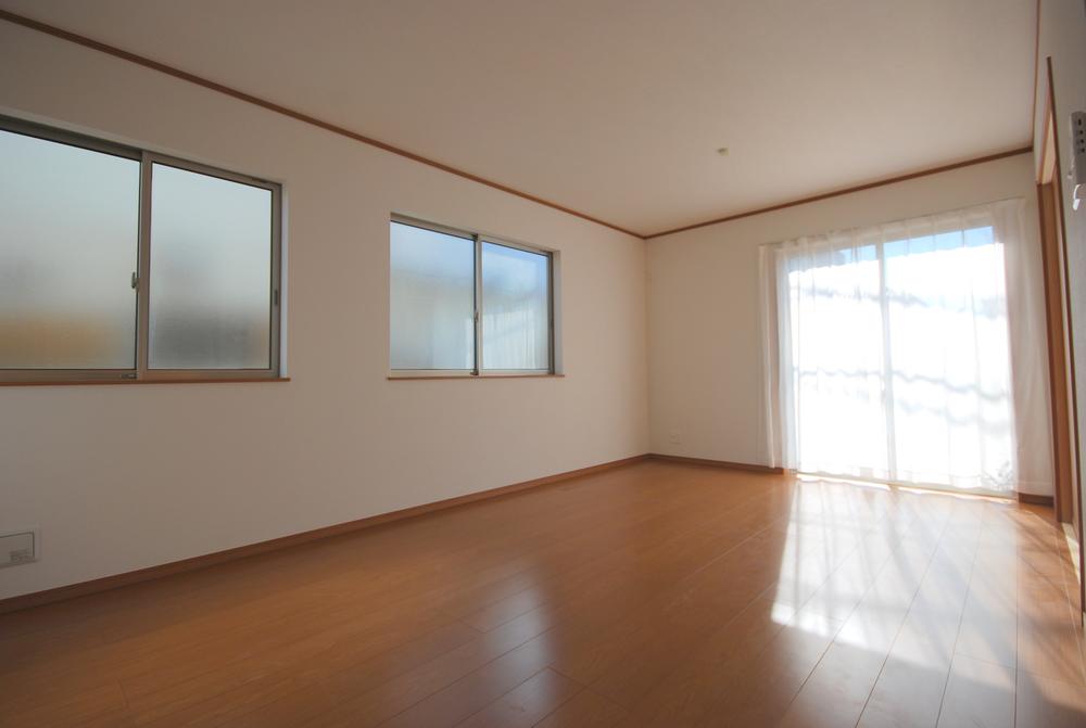 Same specifications photos (Other introspection). The company construction cases