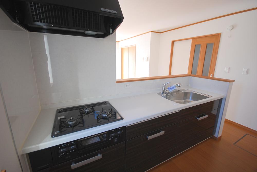 Same specifications photo (kitchen). The company construction cases