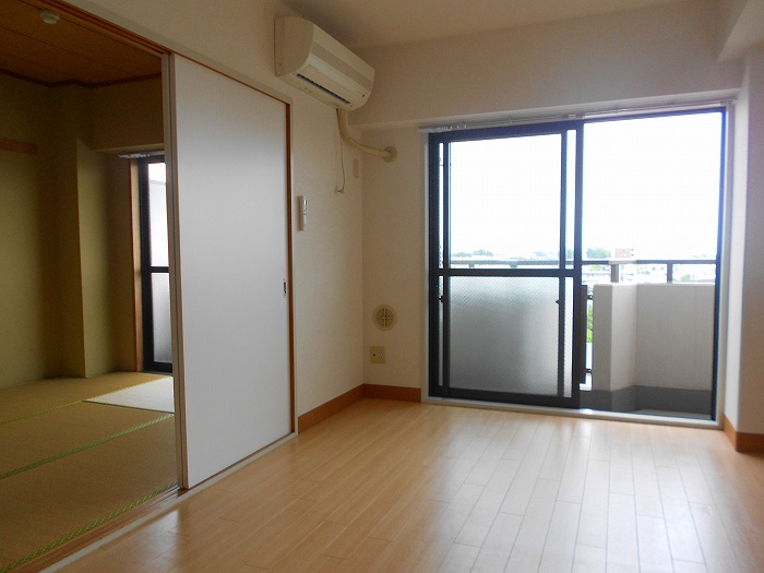 Living and room
