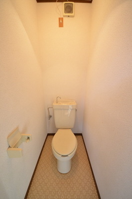 Toilet.  ☆ Clean toilet ☆ 
