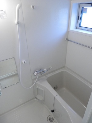 Bath.  ◆ Bathroom (with dryer) ◆ 