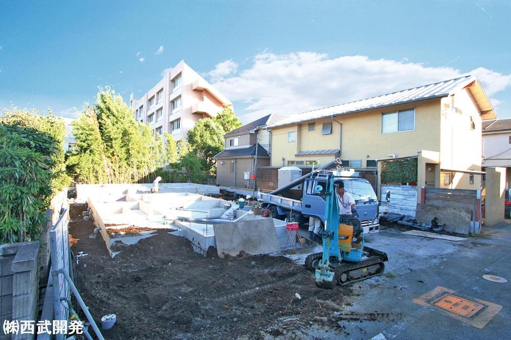 Local photos, including front road. Local (10 May 2013) Shooting This selling local