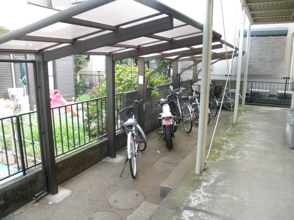 Other common areas. Place for storing bicycles